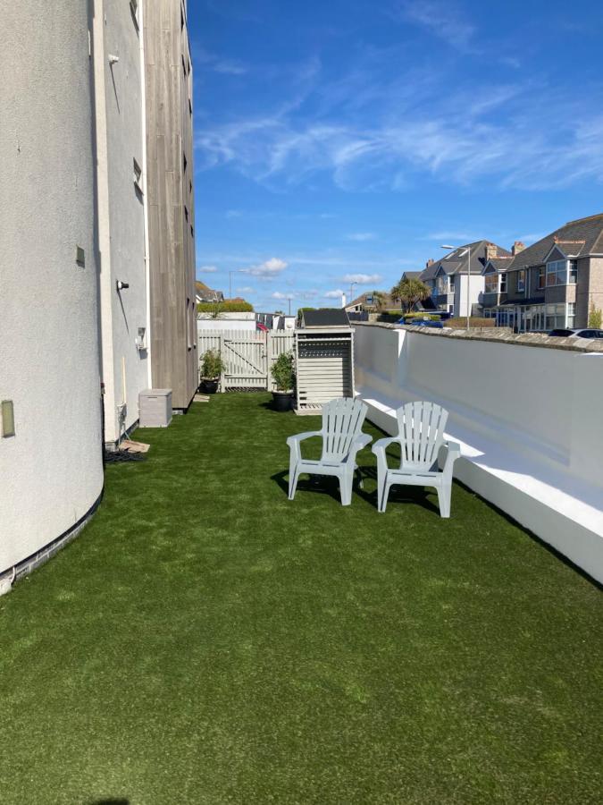 Beautiful 3 Bedroom Apartment By The Sea New Quay Exterior foto